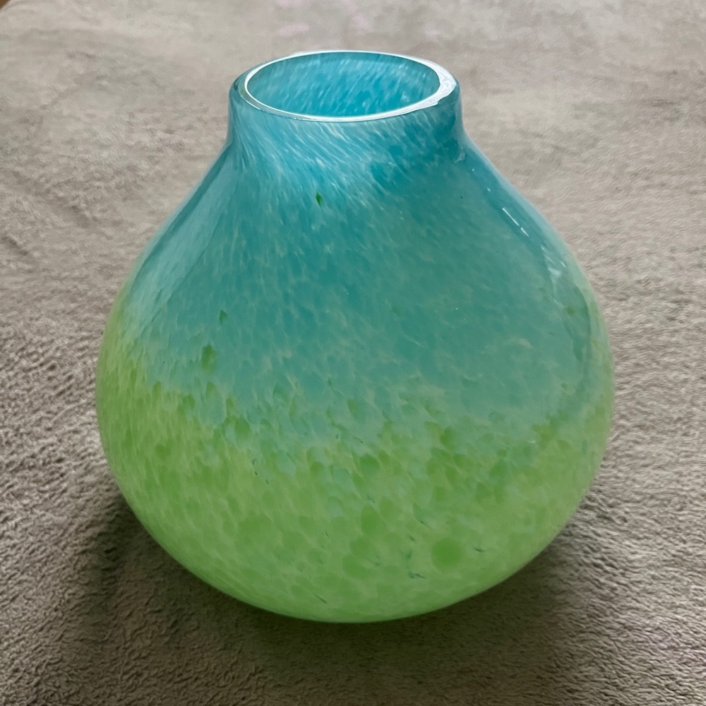 Pear Shaped Blown Glass Vase - Vintage - Picture 1 of 4